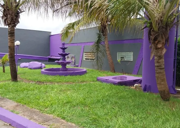 Motel Tropical